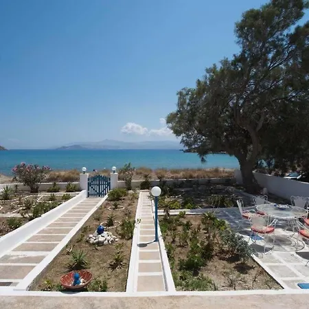 Lovely House Infront Of The In Molos