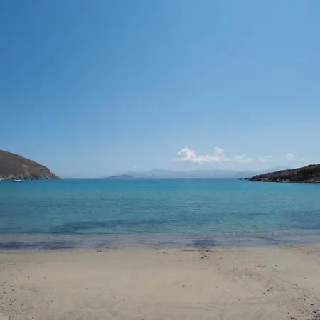 Lovely House Infront Of The In Molos