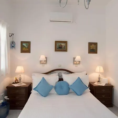 Lovely House Infront Of The In Molos * Molos (Paros)