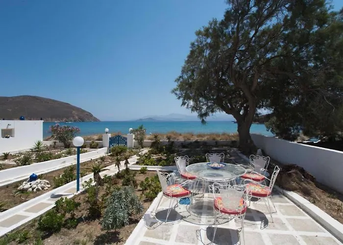 Lovely House Infront Of The In Molos